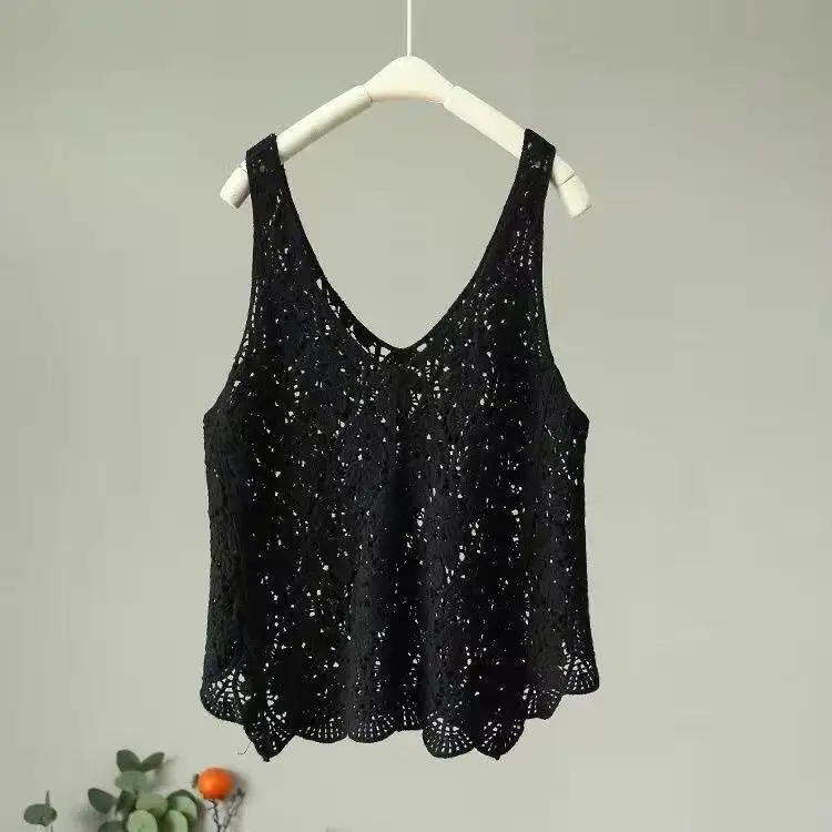 Fashionable Tops Spring Summer Casual Vest V-neck Hollow Out Leaf Sleeveless Knitted Camis Top Women Tops Hot Selling L198