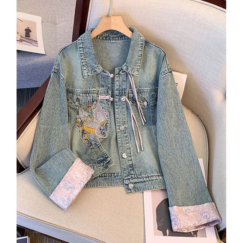 

New Chinese Style Buckle Denim Jacket Women's Spring Autumn 2024 New Embroidered Short Jacket Comfortable Single-Breasted Jacket