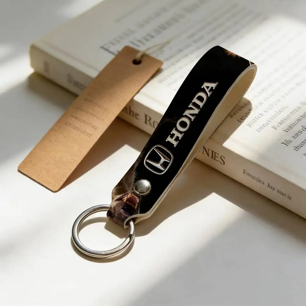 

Fashion For Honda High Quality PU Leather Moto Keychain Vintage Style Key Pendant For Scooter Motocross