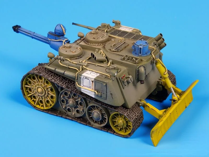 1/72 Scale Die-cast Resin Figure SU.W.334 Tank Armor Model Assembly Kit Without Painting and  (no Instruction Manual)