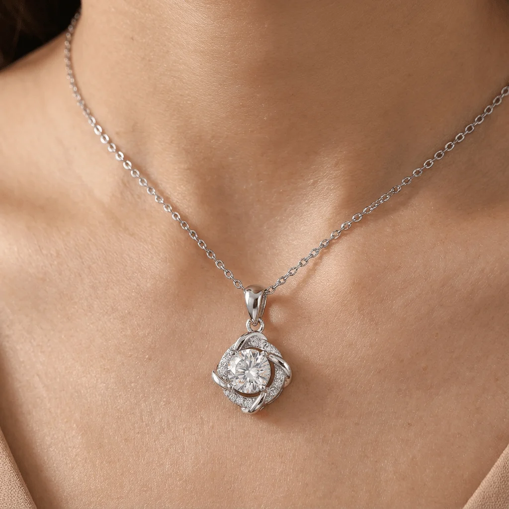 1pc 1Carat 925 Sterling Silver Moissanite Windmill Pendant Necklace, Suitable for Both Men and Women.
