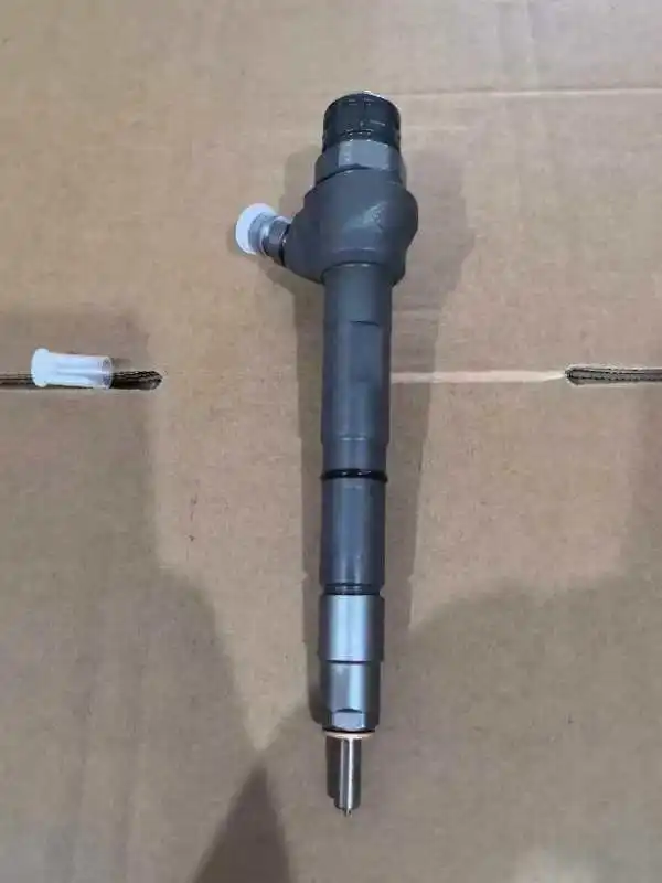 Common Rail Fuel Injector 0445110369 for VM AMAROK for bosh