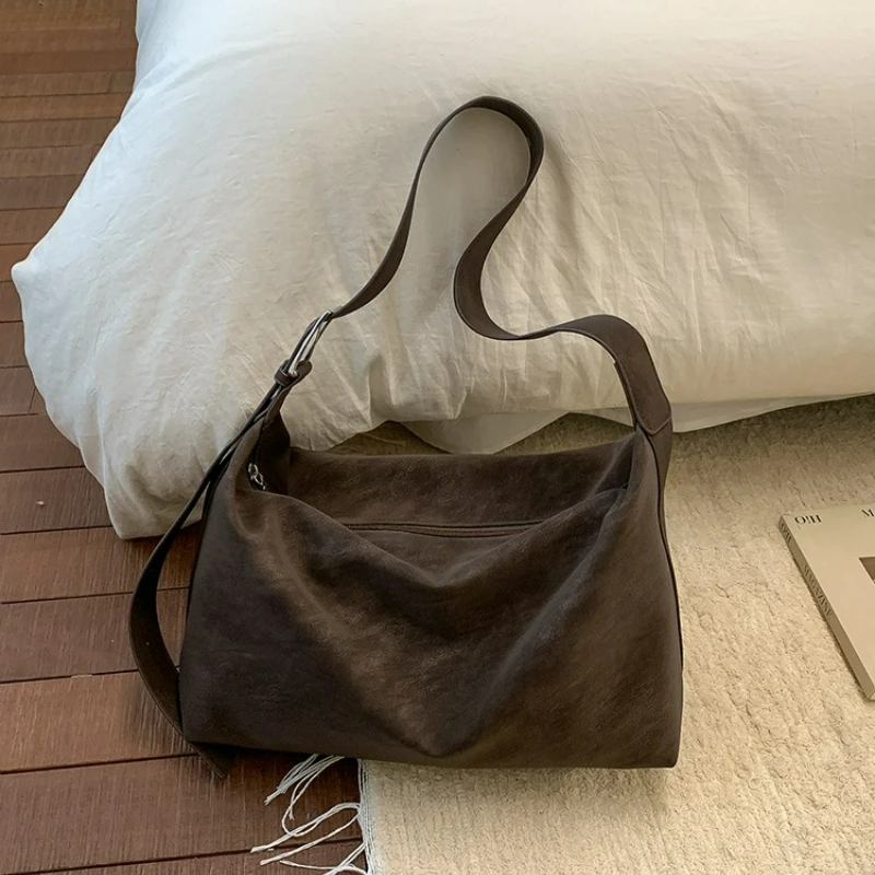 

Korean Style Comfortable and Versatile Crossbody Bags New Women Shoulder Bag Large Capacity Soft Leather Tote Commuting Bag