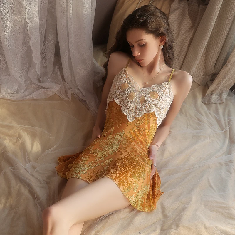 طقم بيجامة نسائي مثير: فستان نوم مخملي مزين بالدانتيل مع وسادات حمالة صدر مدمجة - ملابس مريحة ومغرية #4