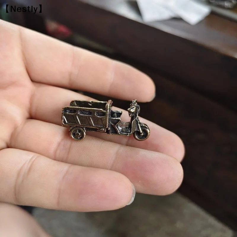 Vintage Metal Three Wheeled Motorcycle Figurine Antique Finish Detailed Craft For Home Decor Garden Ornament Collection〔Nest〕