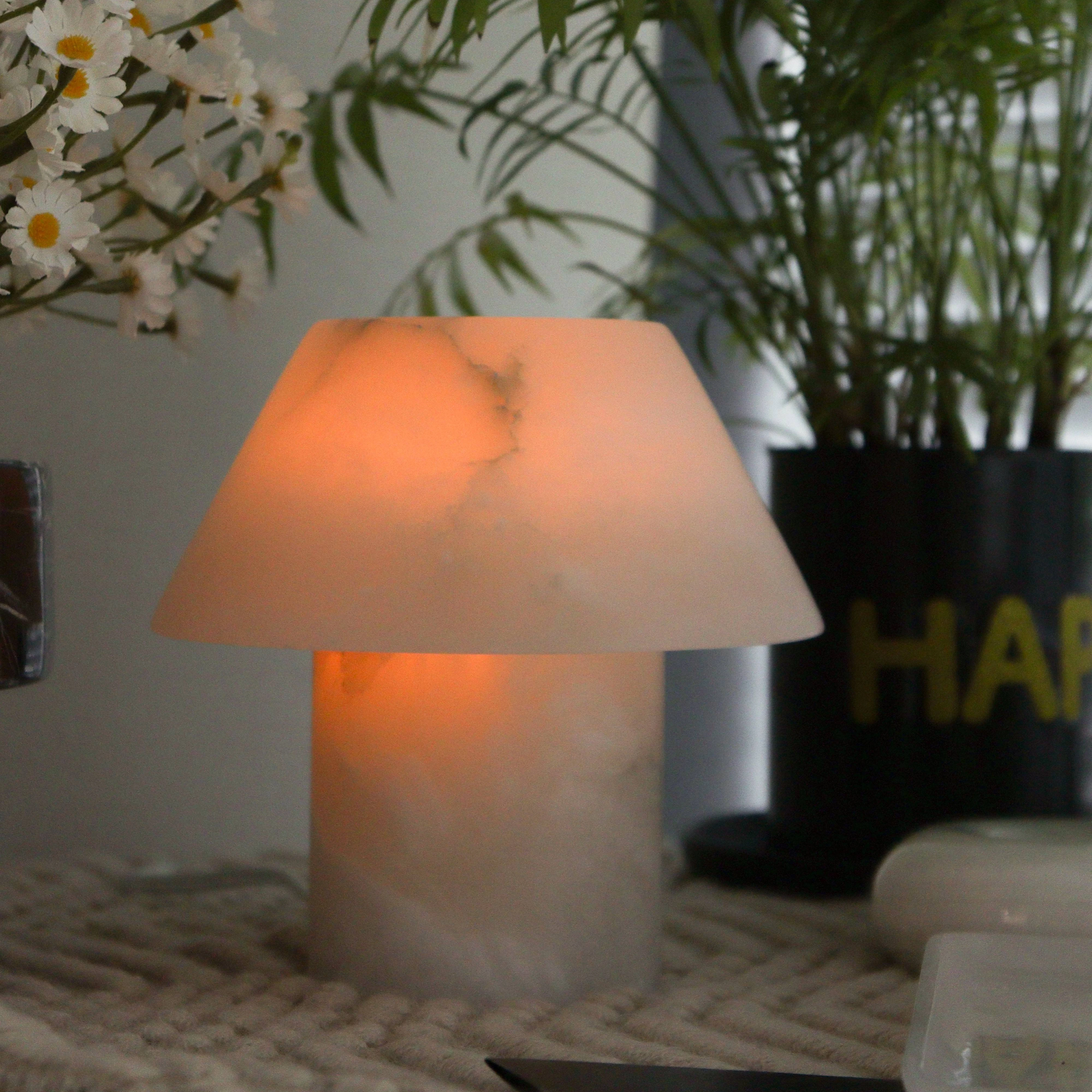 

YUSHI Modern White Onyx Bedroom Table Lamp Alabaster Marble with Polished Finish Mushroom Desk Lamp for Villas
