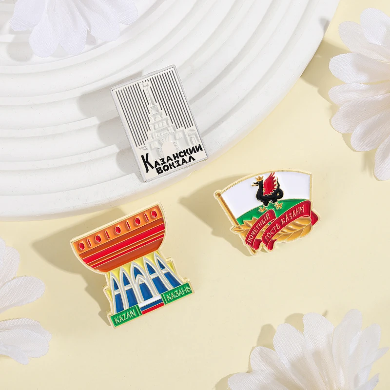 Russia'S Geography And Humanities Enamel Pins Mount Elbrus Kazan Russian Nesting Doll Brooches Lapel Badges Jewelry Wholesale