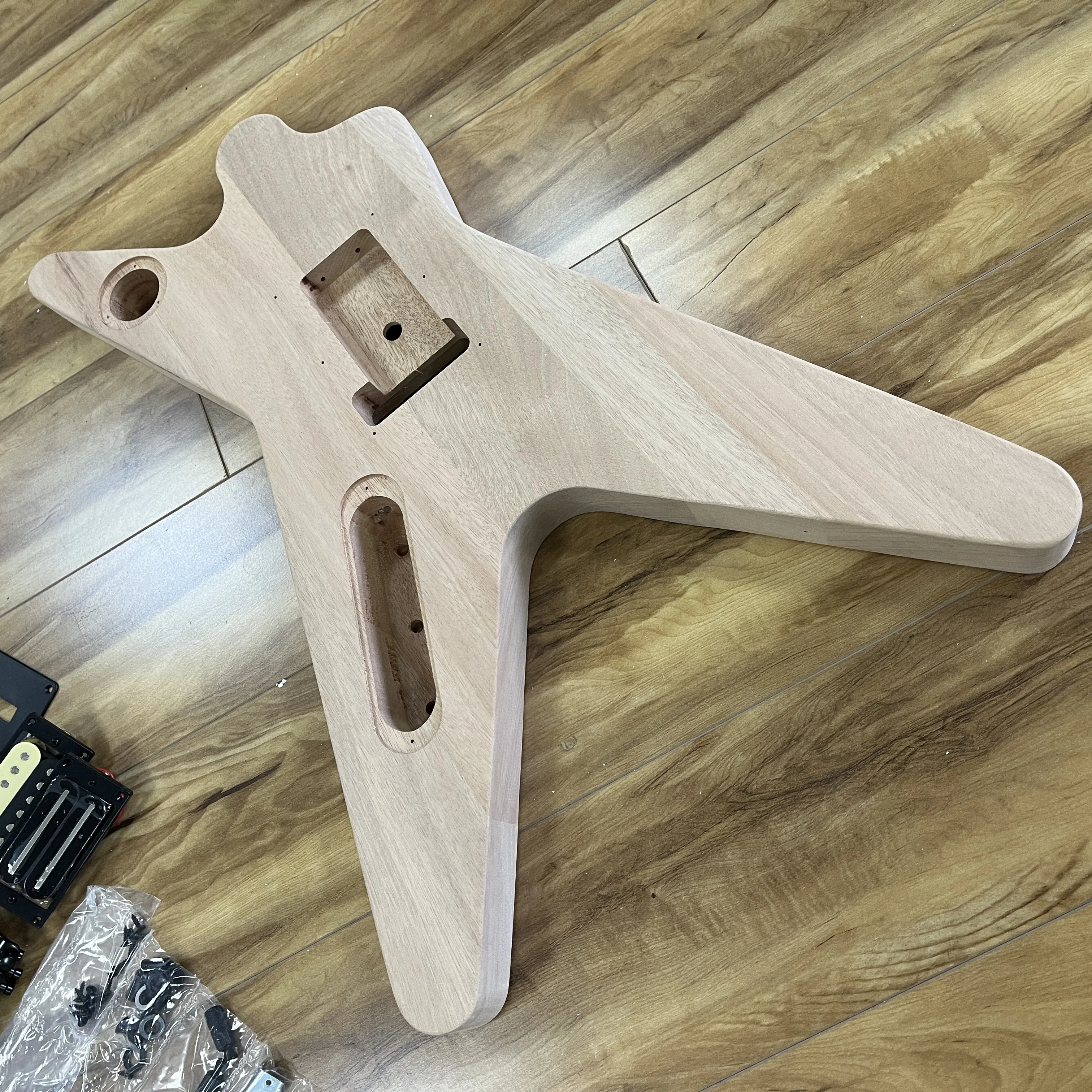 Electric Guitar DIY Dimebag Assembly Kit - Unfinished Wood With Rosewood Fingerboard And V-Shaped Tuning Knobs Christmas Gifts Available In US Warehouse Free Shipping
