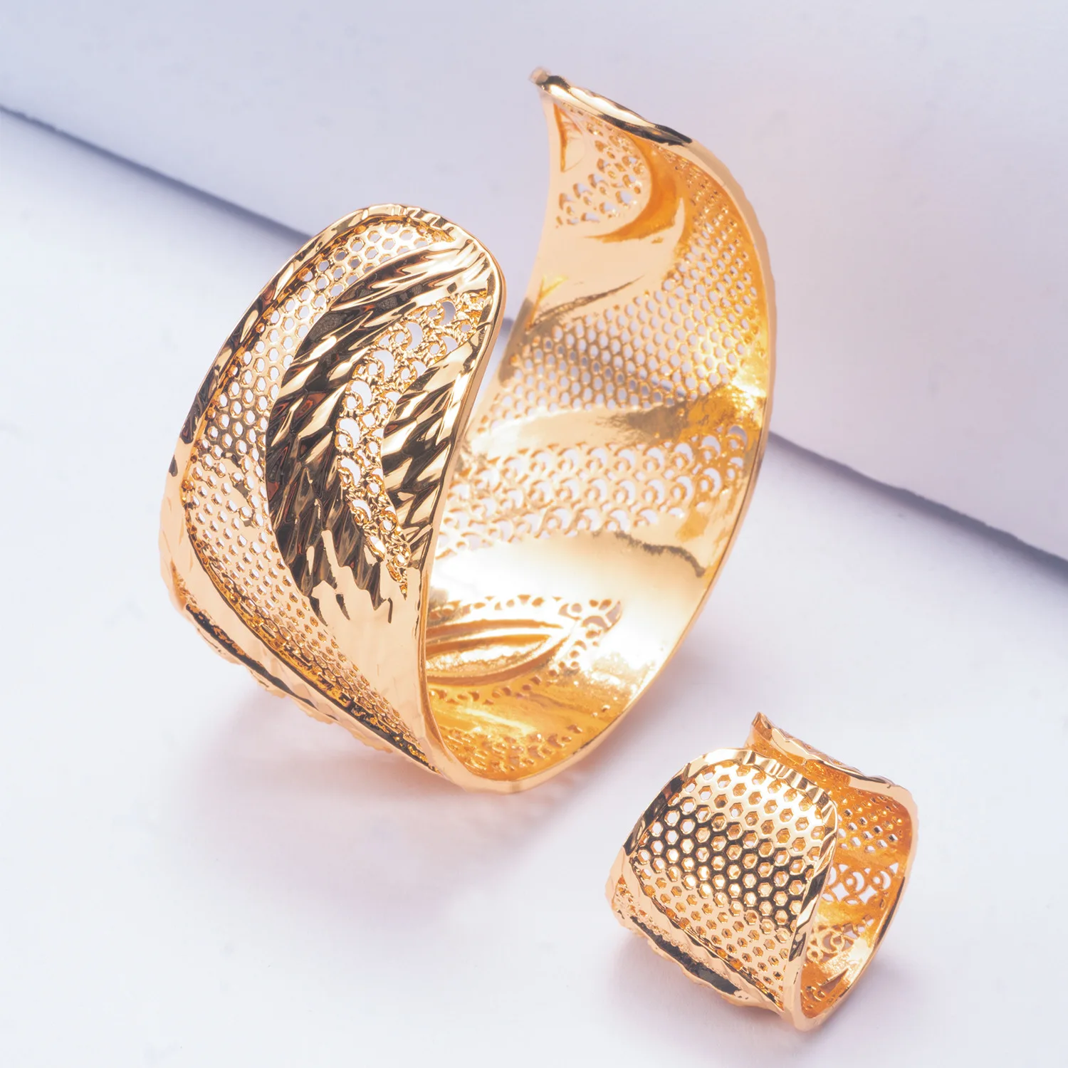 Bracciale Vintage in Oro 9999 - Women'S Accessories Manufacturers recensione e prezzo