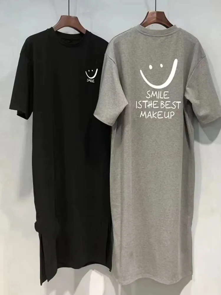 여성 여름 새로운 반팔 티셔츠 드레스 무릎 드레스 위의 느슨한 중간 길이