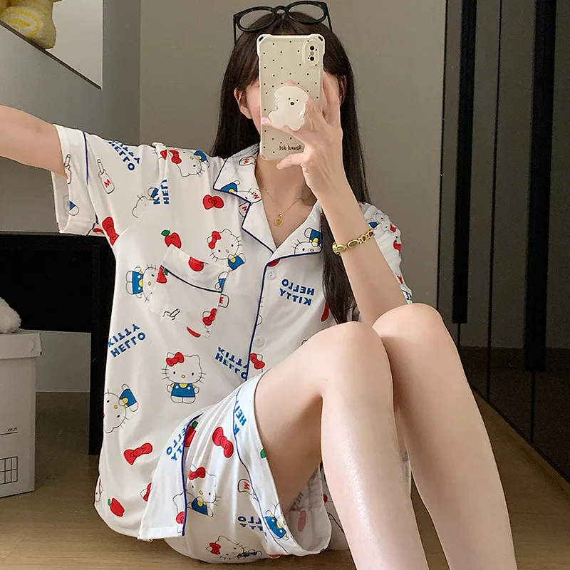 Conjuntos de pijamas bonitos de Hello Kitty para niñas, camisón holgado de dibujos animados, camisetas suaves de manga corta, pantalones cortos, ropa de dormir dulce para mujeres, verano