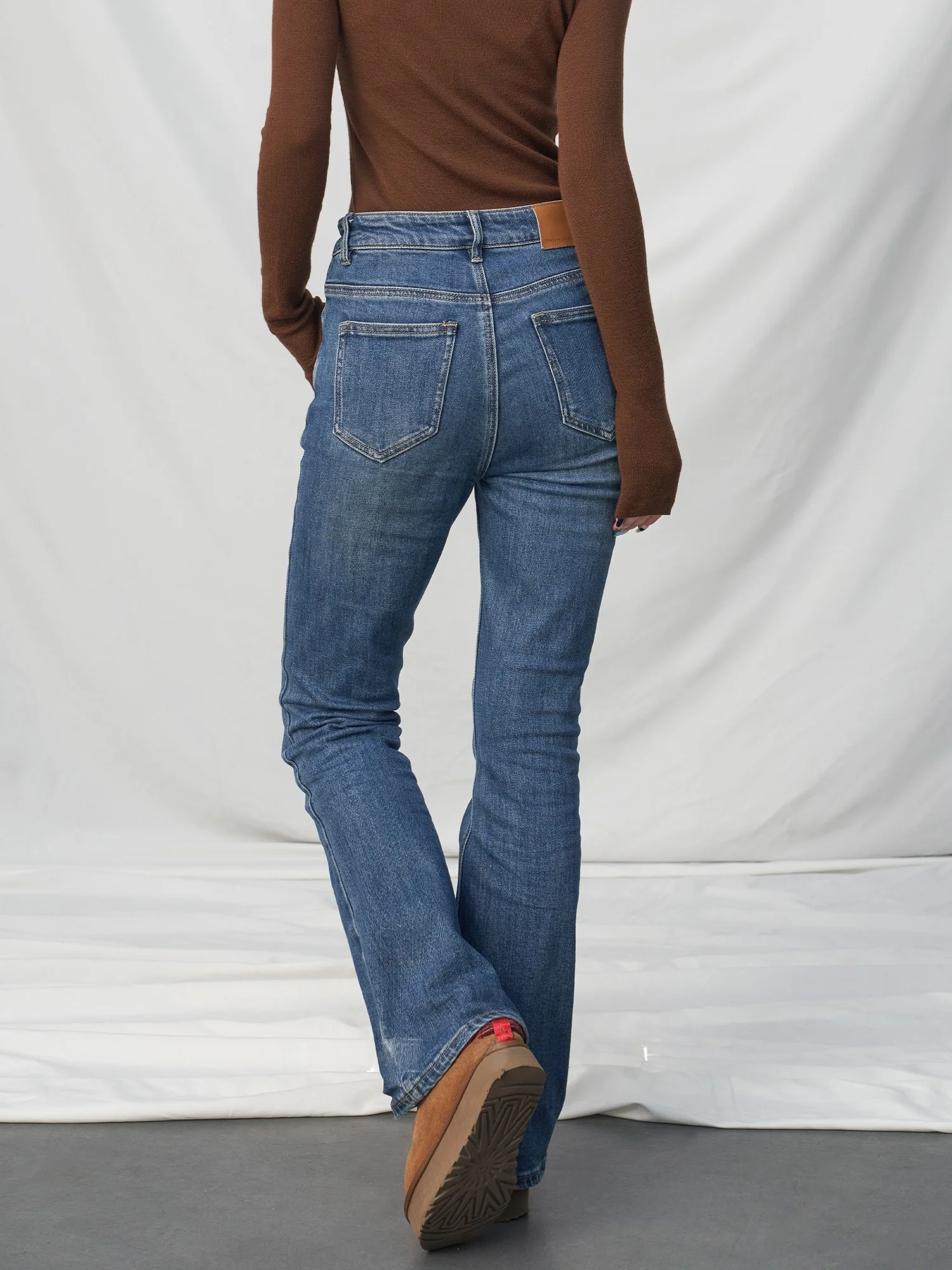 

CMORE осень-зима, джинсы-колокольчики с высокой талией, женские облегающие джинсовые брюки с талией, модные универсальные длинные леггинсы с эффектом