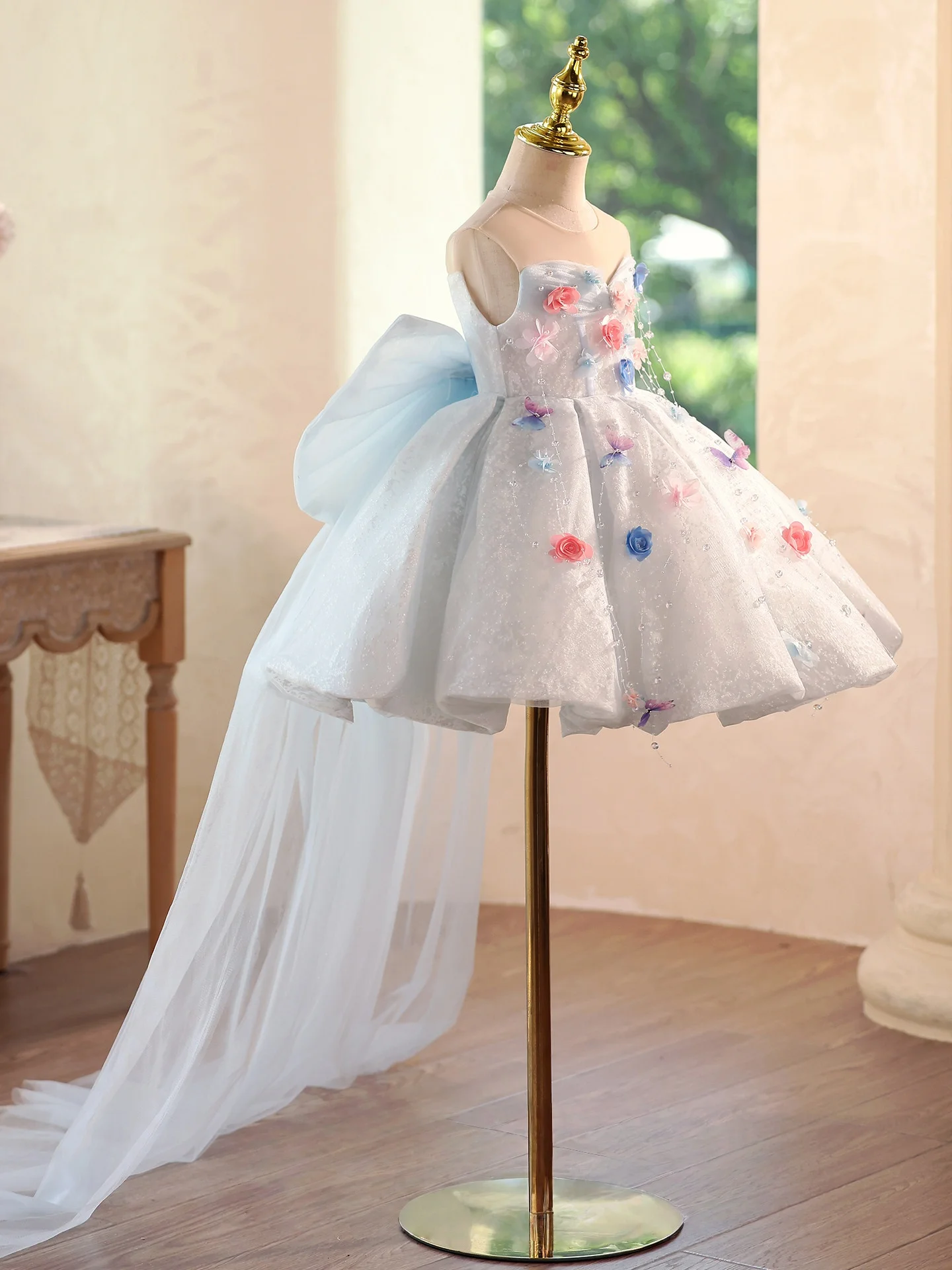 Custom Girls Luxury Strapless 3D Floral Butterfly Big Bow Trailing Tulle Flower Girl Dress Wedding Party Gown Birthday Party