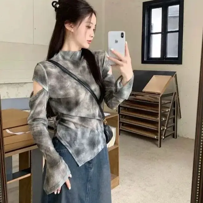 

Irregular Tie-Dyed Long-Sleeved T-Shirt Women 2025 Spring New Hollow Waist-Closed Top Slim Pure Lustful