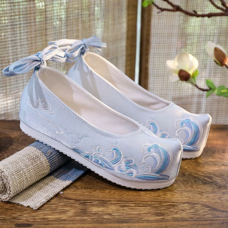 2026 Women's Flats Blue/White Wave Embroidery Hanfu Shoes Pearls Decor Wedge Heels Bow Flats Traditional Cosplay Shoes Q-799