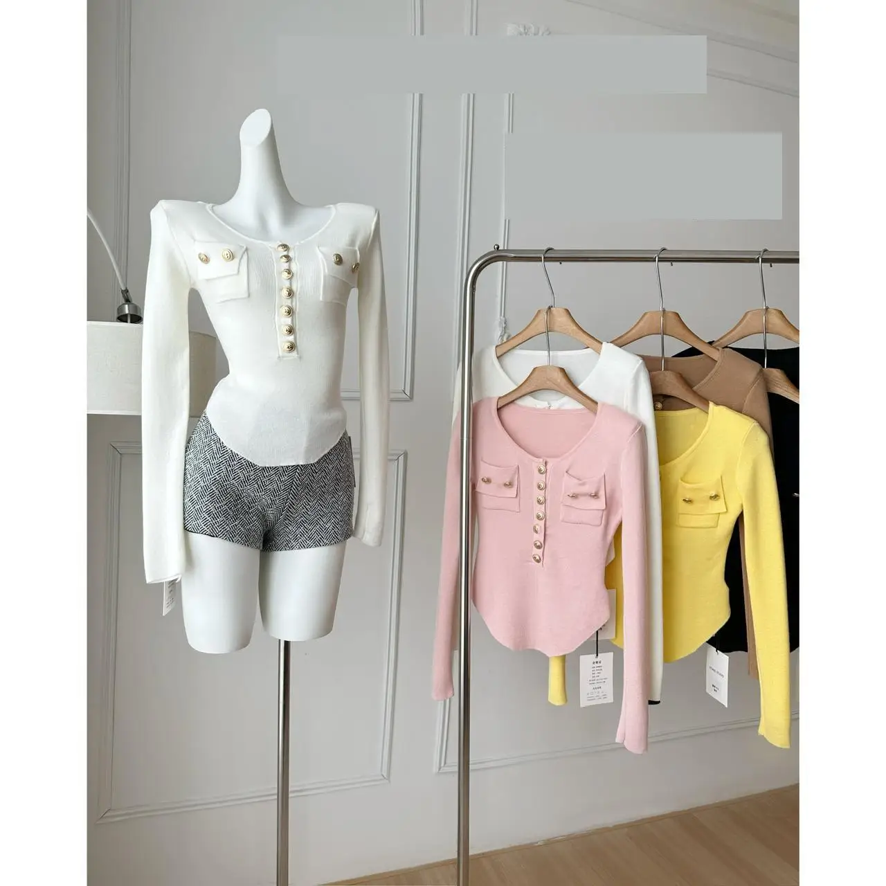 

Women's O Neck Padded Shoulder Long Sleeve Slim Sweater Lady Solid Color Single Breasted Pullover Jumper Top