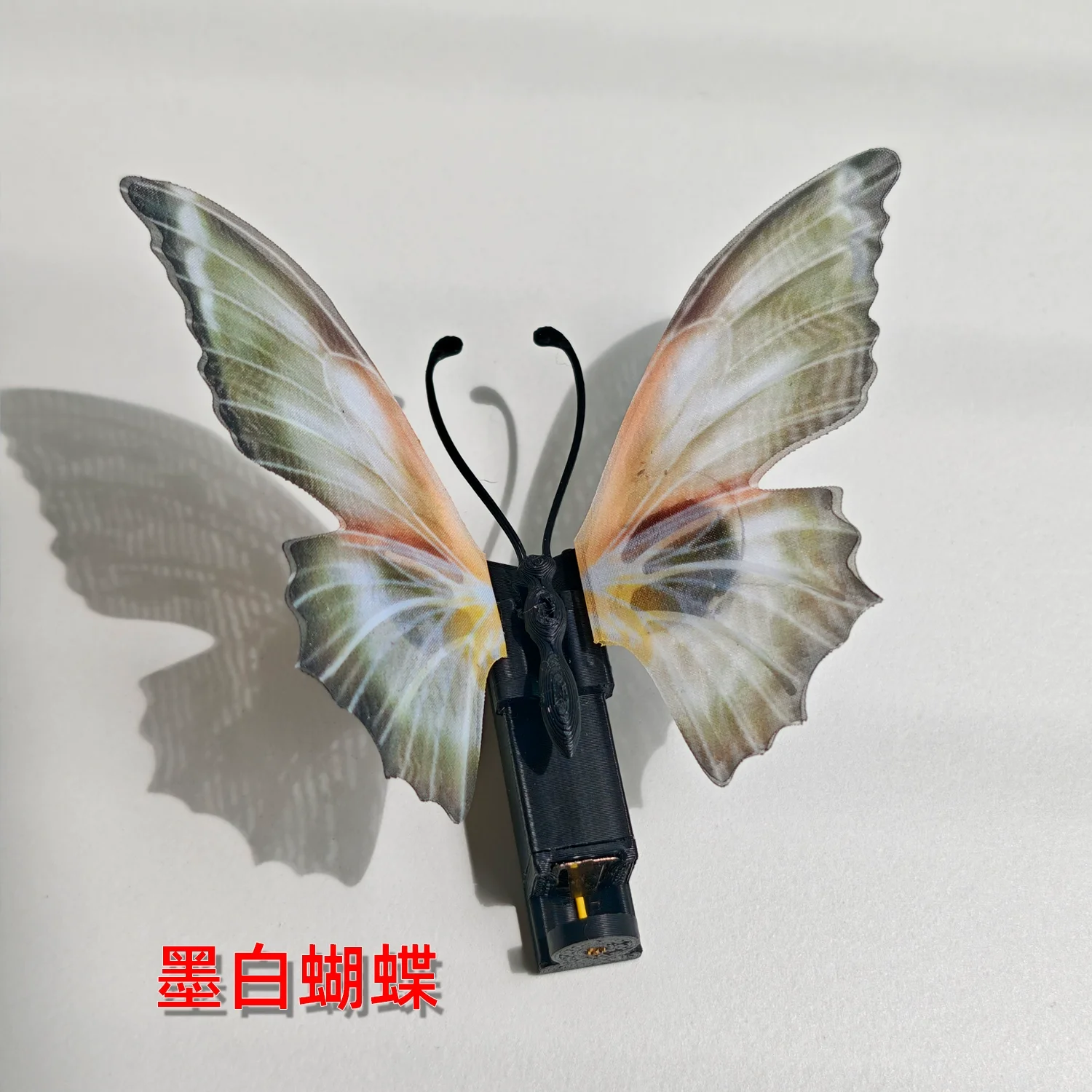 Electric butterfly automatic opening and closing device, wing fanning device, DIY jewelry for butterfly specimens that move
