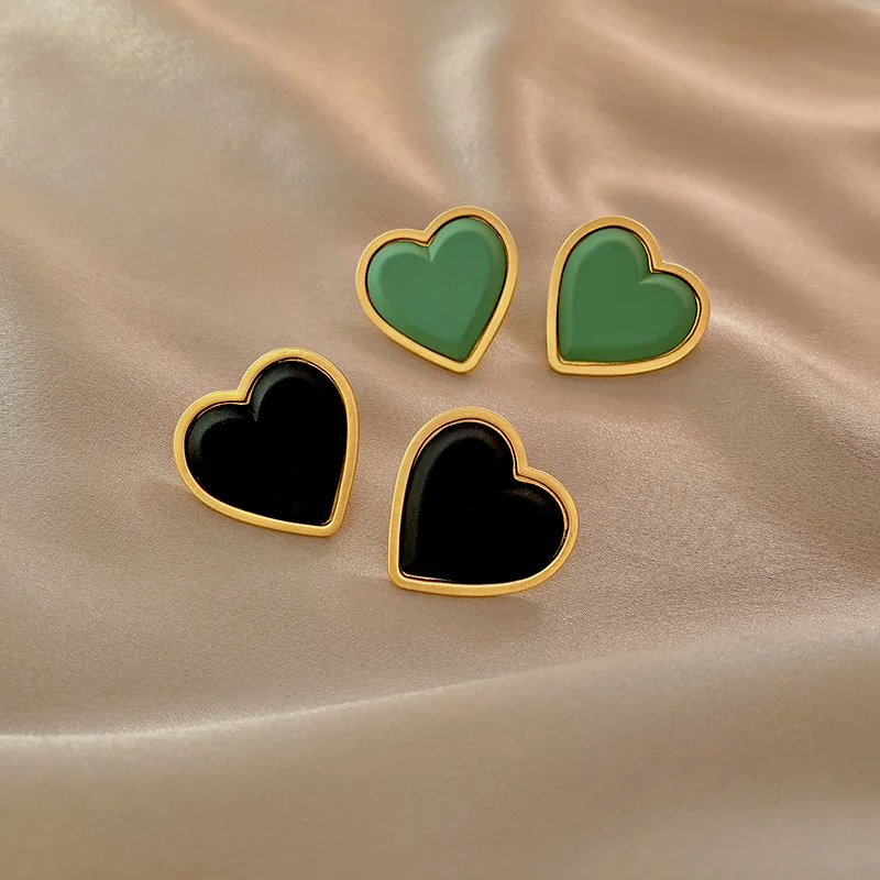 Elegant Classical Green Black Peach Heart Stud Earrings Women Cute Golden Edge Love Heart Earrings Wedding Party Jewelry Gifts