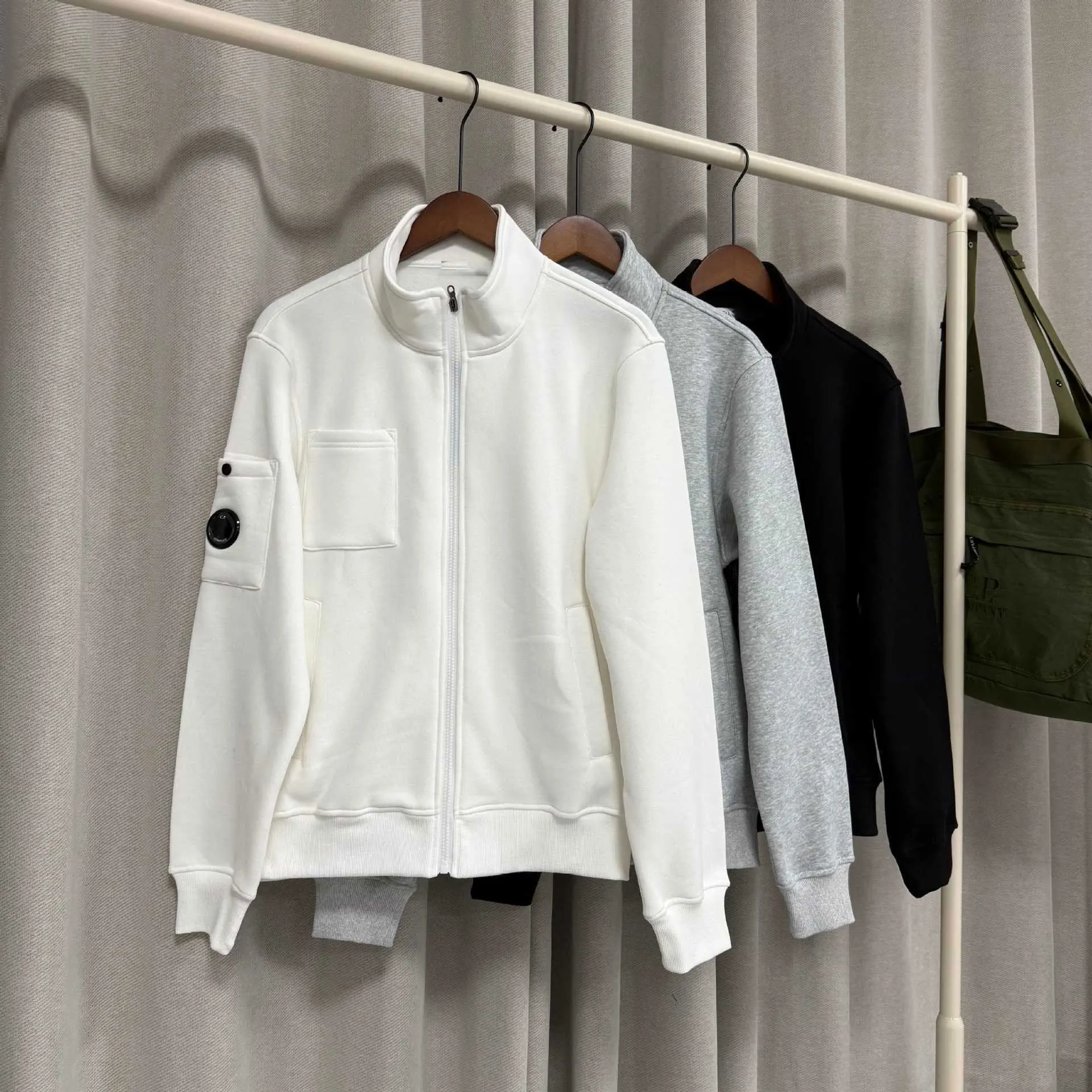 Cross border hot selling men's zipper semi high neck loose sportswear, solid color high street long sleeves, couple style jacket