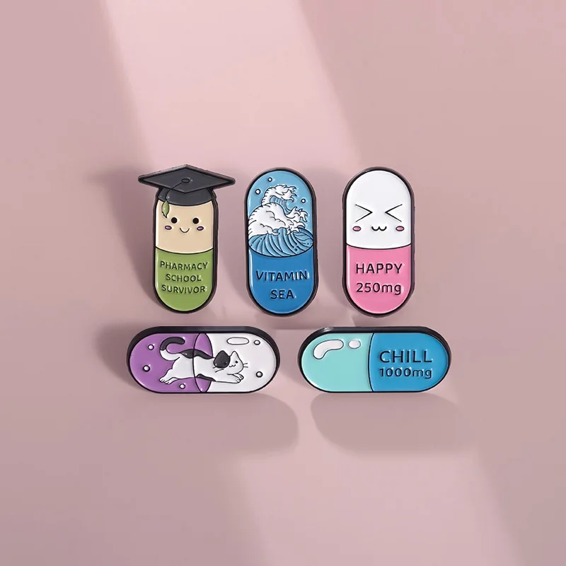 Medical Bottle Enamel Brooch Cartoon Stethoscope Nurse Pill Injection Scalpel Band-Aid Lapel Pin Punk Cat Badge Jewelry Gifts