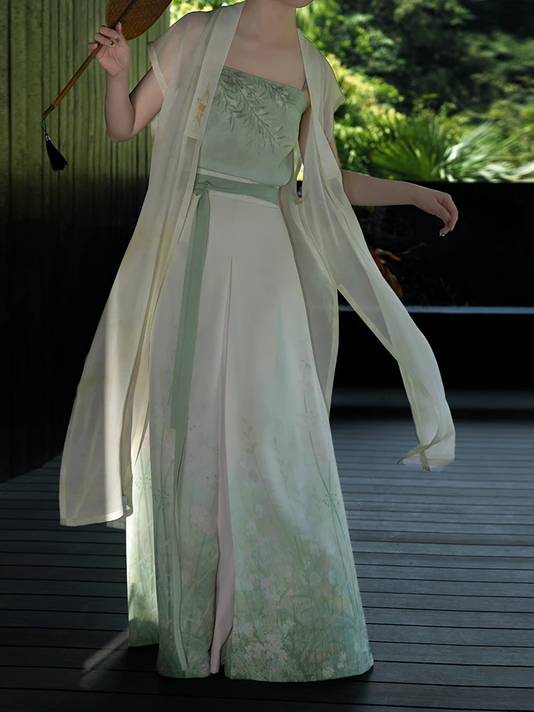 

Chang Gong Yu Song Dynas Hanfu Silk Strap Long Vest Tee Pleat Skirt Women's Traditional Chinese Clothing Summer 2025