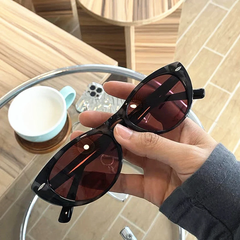 New Vintage Small Cat Eye Sunglasses for Men Women Retro Round Colorful Sun Glasses UV400