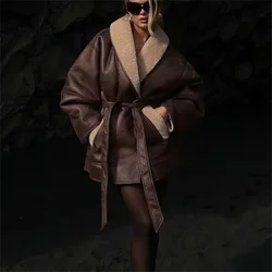 2023 Women's Autumn/Winter Fashion New European and American Two tone Leather and Fur Integrated Windbreaker