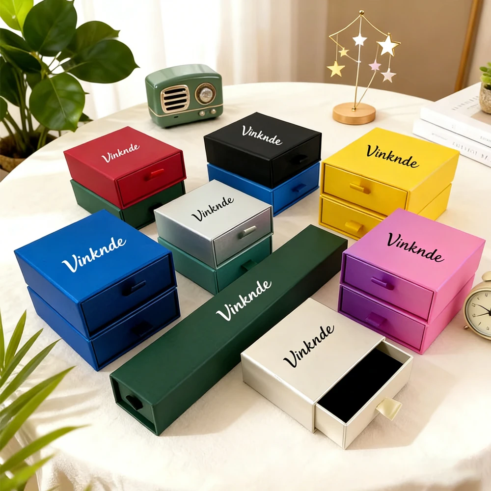 

24Pack 9x9x2.5cm Custom Logo Beige Paper Drawer Case Jewelry Packaging Box With Black Foam Necklace Bracelet Gift Organizer Box