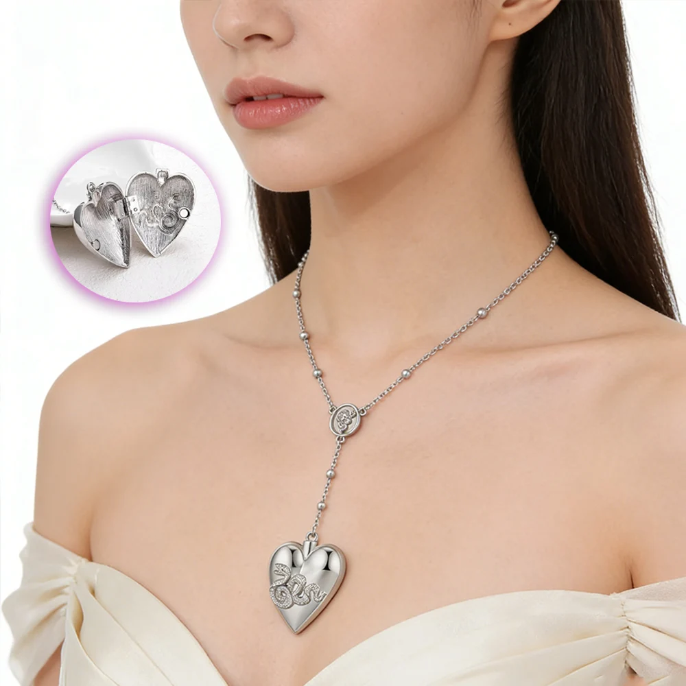 Snake-Wrapped Heart-Shaped Clasp Necklace Fashion Photo Box Pendant Suitable For Witches Mysterious Lovers And Birthday Gifts