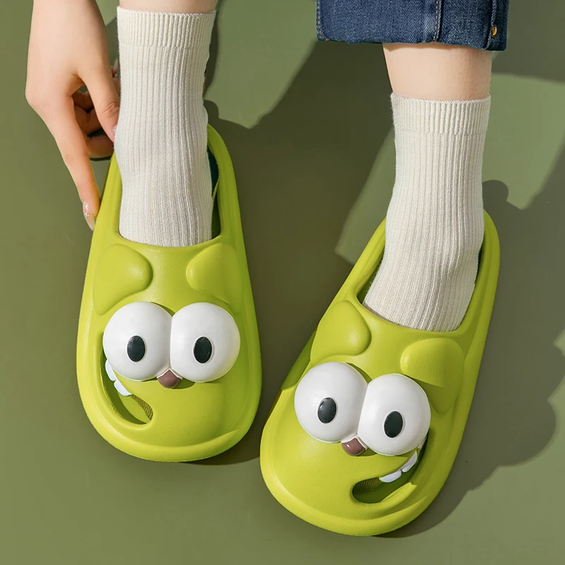 Women\'s Tongue Kiss Slippers Cute Funny Big Eyed Dog Fun Cartoon Shoes Anti Slip Thick Soles Sandals Funny Hole Beach Shoes