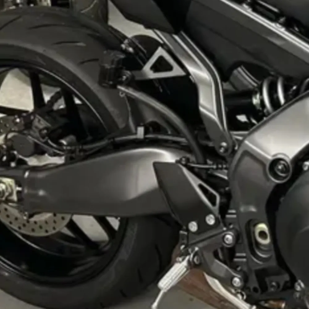 

MT09 Motorcycle Pillion Footrest Removal Blanking Plate Set Footrest Cover Blank Aluminum For Yamaha MT-09 MT 09 2024 2025 2026