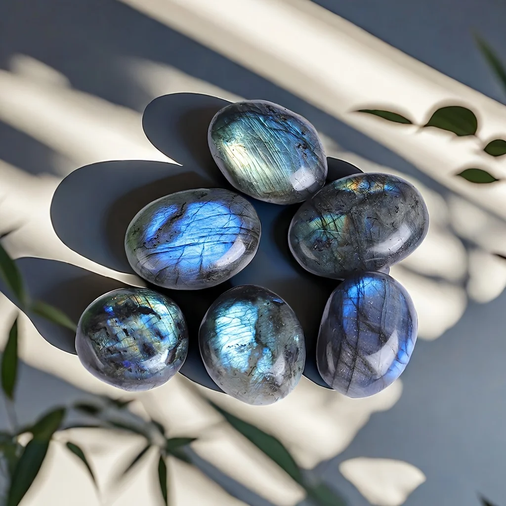 1Pc Natural Labradorite Palm Stone - Polished Crystals for Rolling, Sliding, Decoration, Polishing, Wire Wrapping, Accessories