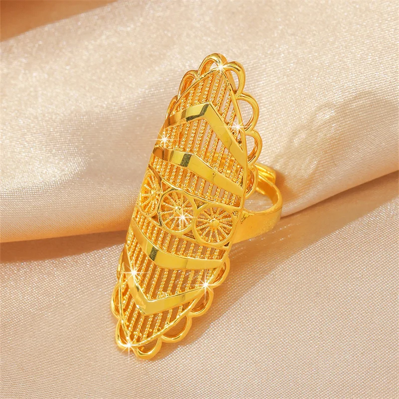 Elegant Gold Color Exaggerated Big Ring for Women Bride Birthday Wedding Engagement Valentine\'s Day Fine Jewelry Ring Gifts