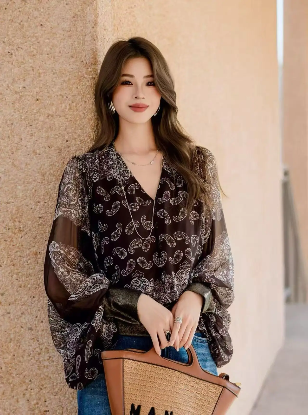 2026 Summer Designer's Retro V-neck Silk Fabric with Floral Flared Sleeves and Contrasting Colors Spliced Cuff Women's Shirt - view 3