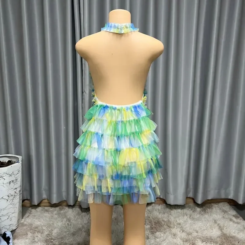 Nova malha bolo gradiente halter pescoço sexy sem costas design para mulheres quente menina festa de aniversário curva-abraçando ajuste em camadas vestidos de baile