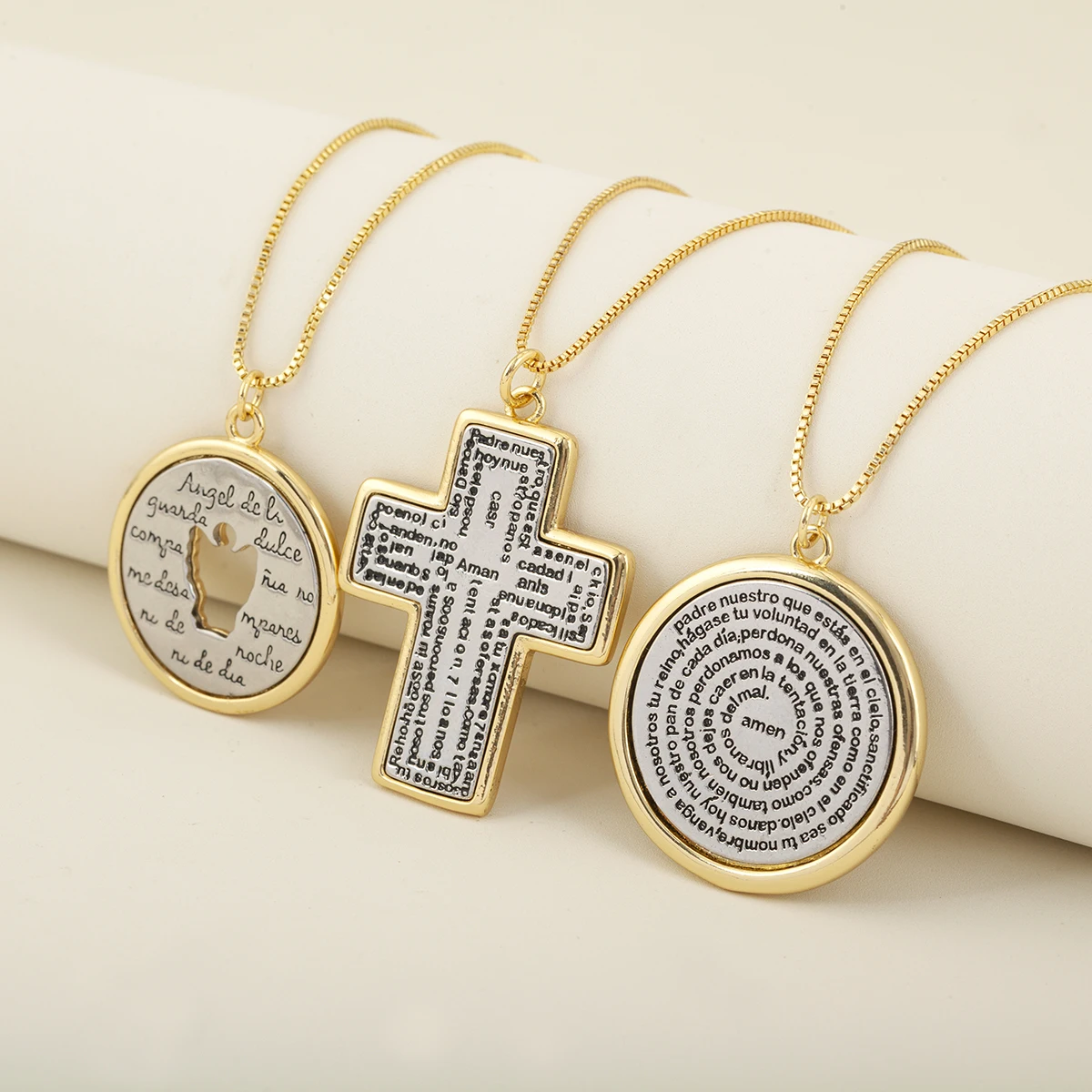 Nidin, nueva moda, collar con colgante de Cruz redonda para mujeres y hombres, runas de la Biblia cristiana, accesorios de joyería de cobre, regalos de fiesta diarios