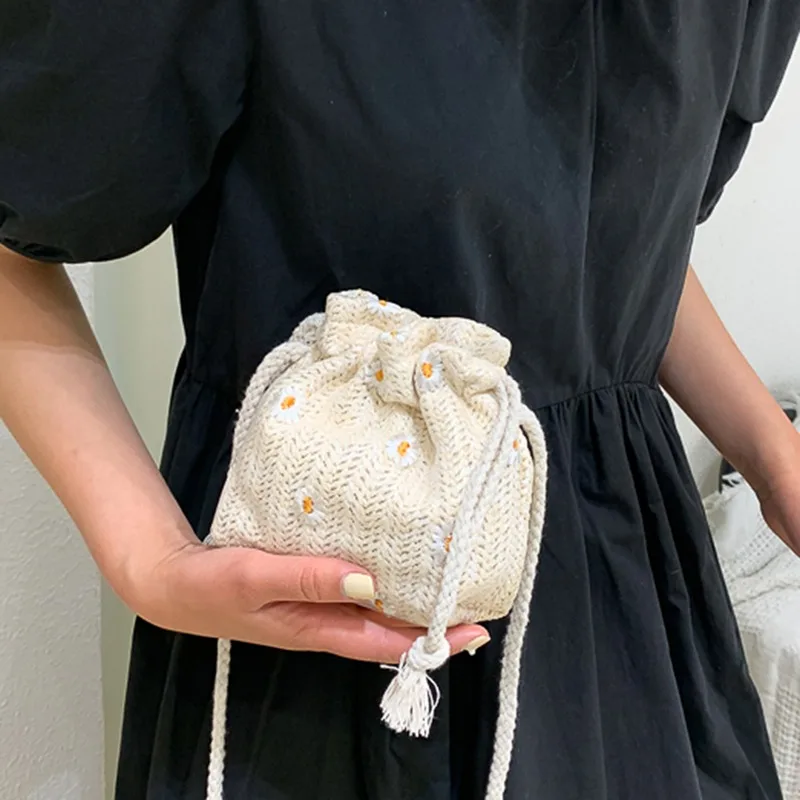 Fashion Small Shoulder Bags  Women Drawstring Straw Beach Bags Flower Embroidery Bags Ladies Lace Crossbody Handbags for Travel image 6