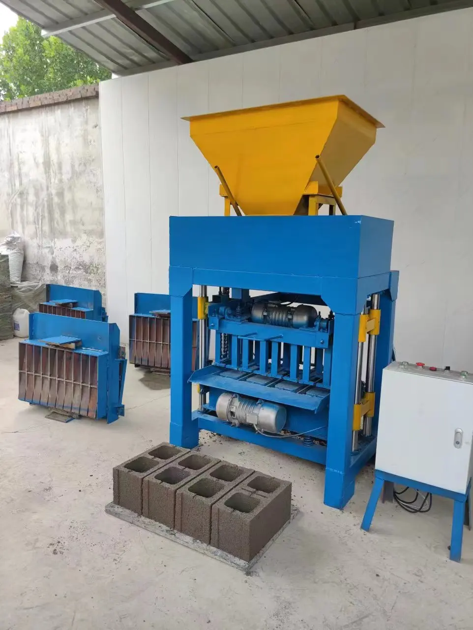 Multifunctional Concrete Paver Block Machine, Hollow And Solid Brick Making Equipment For Building Projects