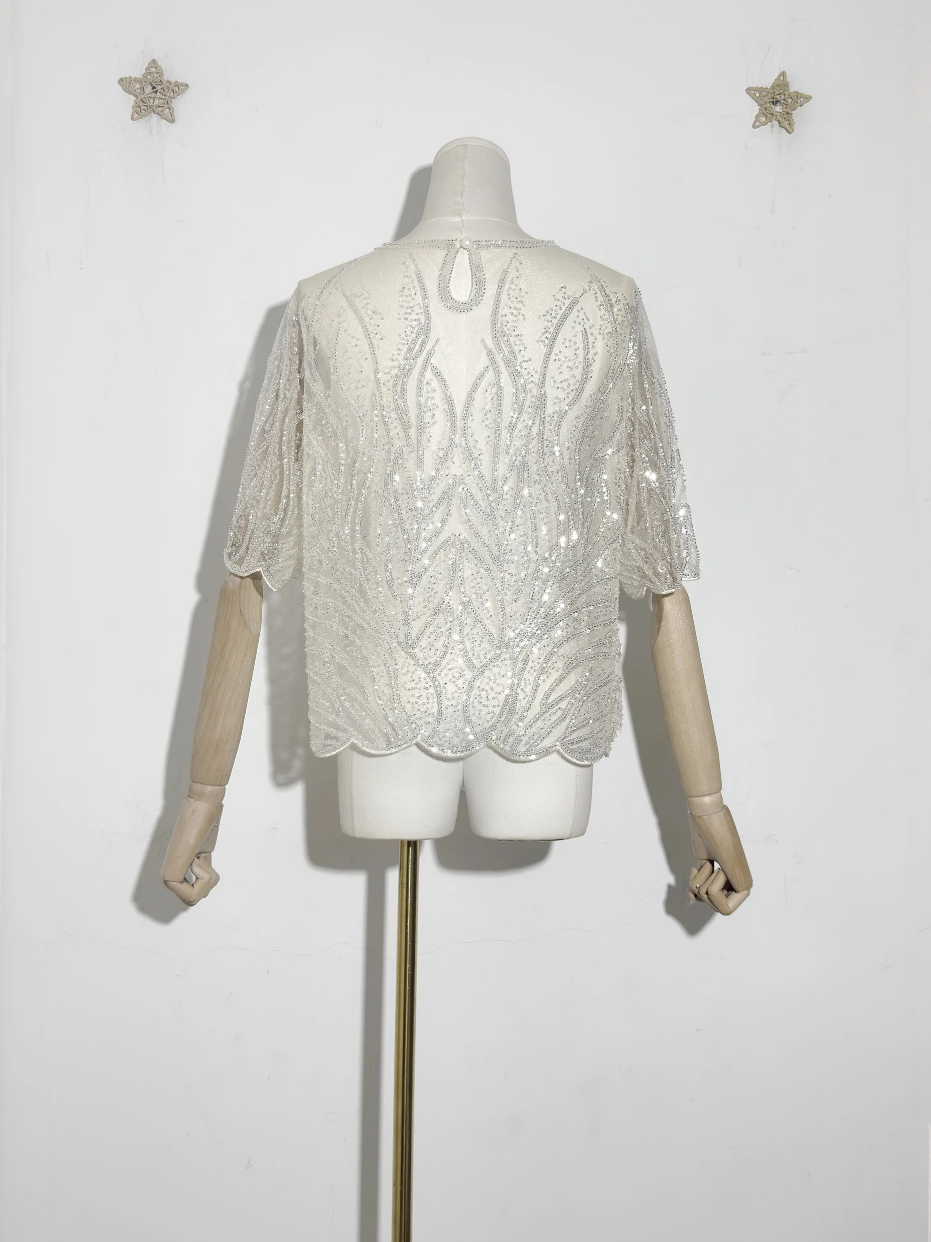 Gorgeous Sequin Beaded Women New Exquisite Sequin Heavry Embroidered Mesh O-Neck Halft Sleeves Blouse Mesh Top Pullover Shirt