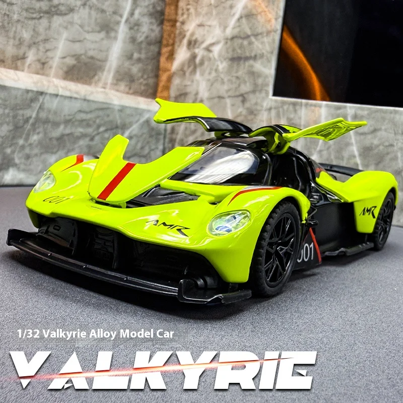 Model samochodu sportowego Valkyrie w skali 1:32, symulacja dźwięku i światła, zabawka dla dzieci z podstawą, kolekcjonerskie ozdoby, prezent urodzinowy.