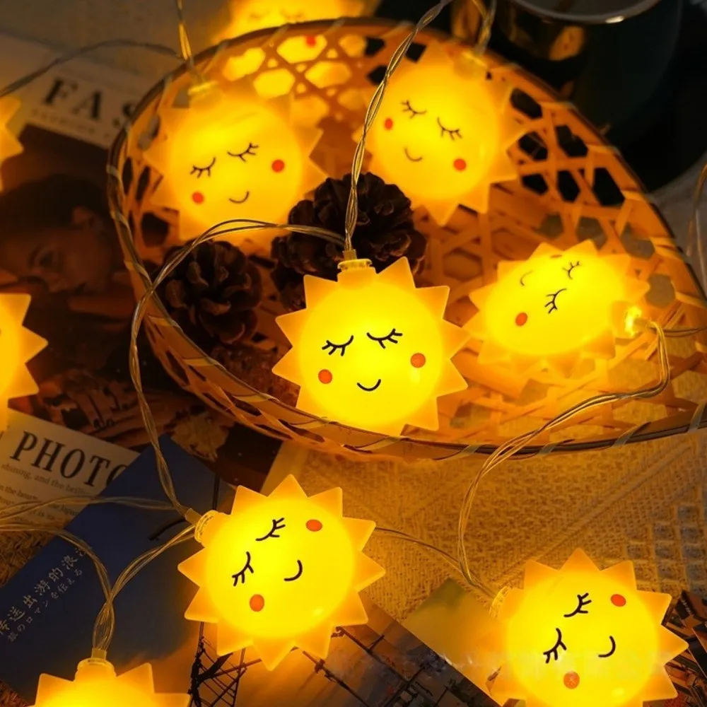 1PC 1.5M10LED Joyful Face Sunflower LED Fairy String Lights, Battery Powered, Used for Indoor Party Holiday Bedroom Home Decor