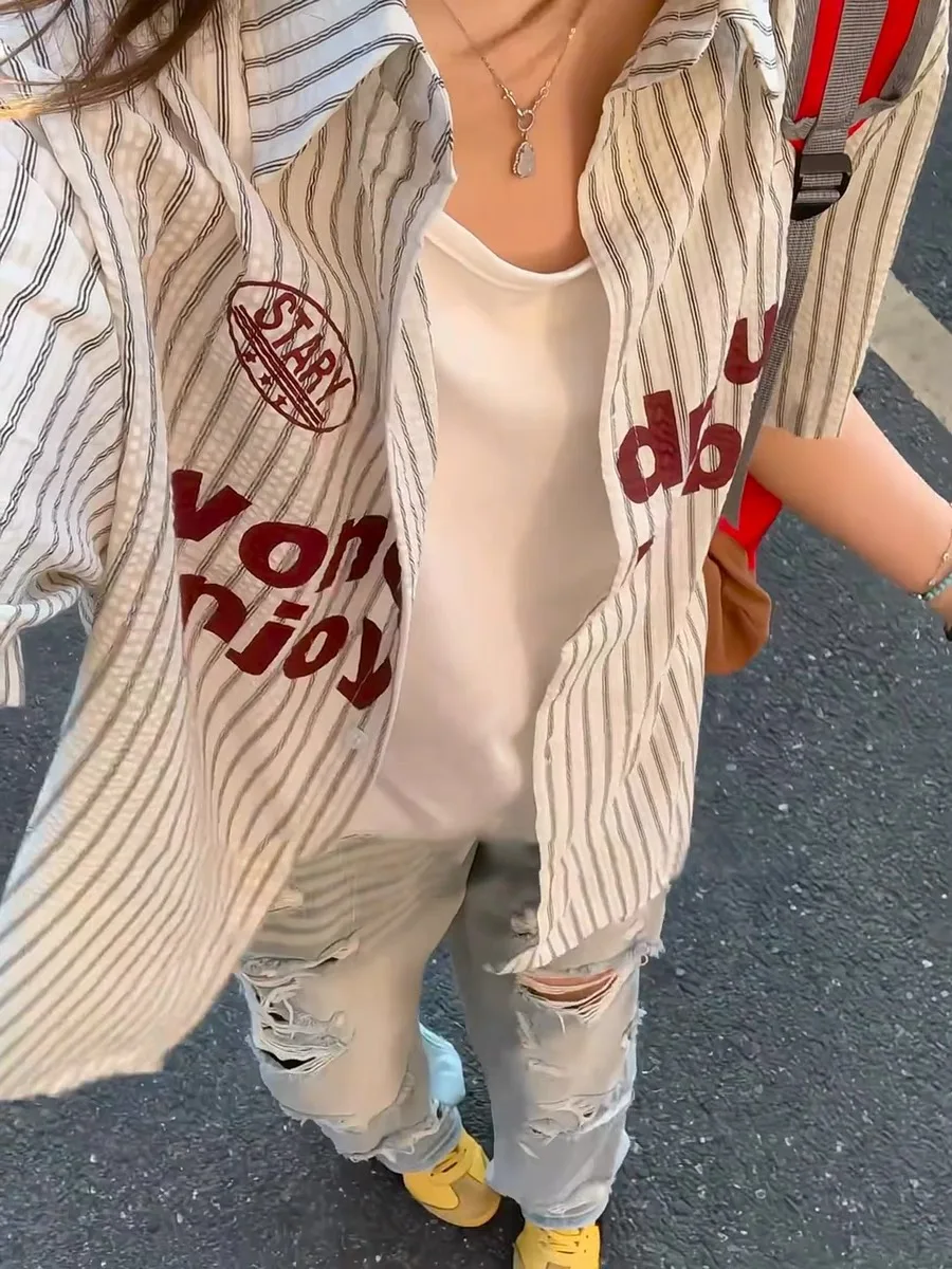 

Retro American Letter Stripe Bubble Shirt Men's Summer Lightweight Lazy Style Sunscreen Outerwear Short Sleeve Casual Shirt