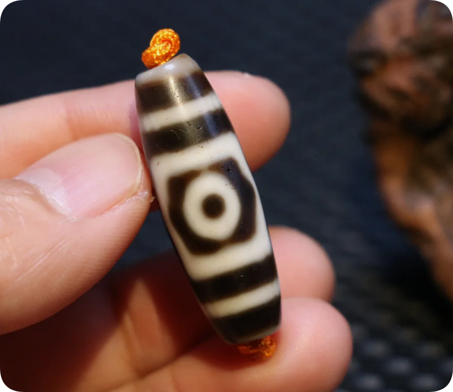 Magic Power Tibetan Old Agate 3 Eye Wisdom dZi Bead Totem Pendant Amulet LEK 38M