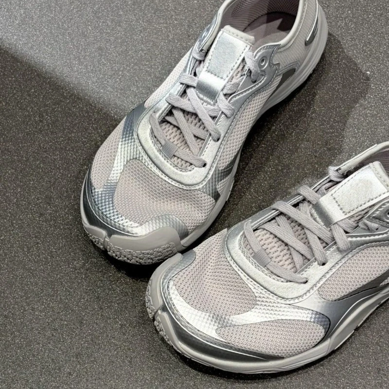2026 New Arrival Gym Shoes For Men Breathable Gym Training Shoe Man Anti-Slip Men Squat Hard Pull Shoes Unisex Sports Shoes Men