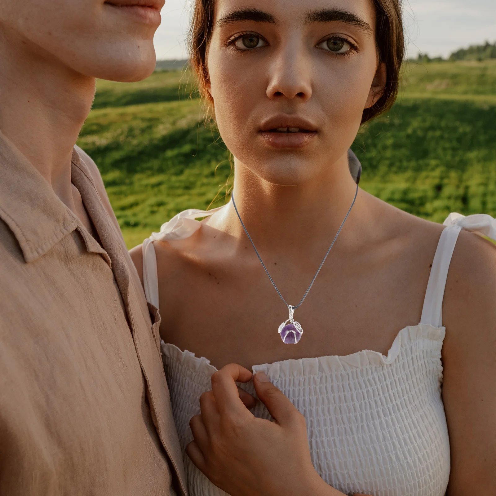 

Natural Stone Crystal Necklace Purple Small Delicate Unisex Pendant Craft Wear resistant Smooth Touch Energizing Promoting