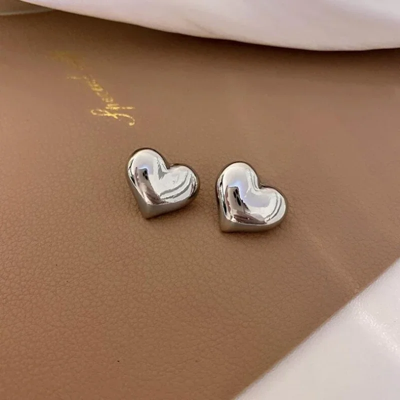 Simple Charm Gold Color LOVE Heart Stud Earrings for Women Korean Trendy Cute Stainless Steel Ear Rings Wedding Jewelry Gift