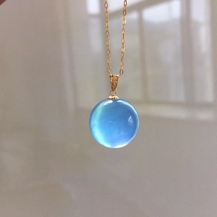 Natural Blue Aquamarine Quartz Pendant Oval Carved 15mm Jewelry 18K gold Blue Aquamarine Oval Necklace AAAAA