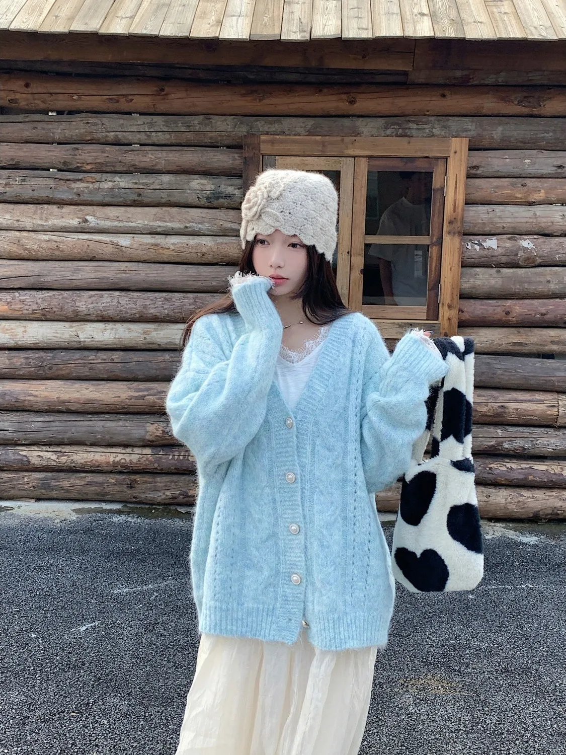 

e Soft Sweater Women's New Winter Loose Long Sve V-Ne Knitted Top Sweet Sle Premium Feeling Medium Length