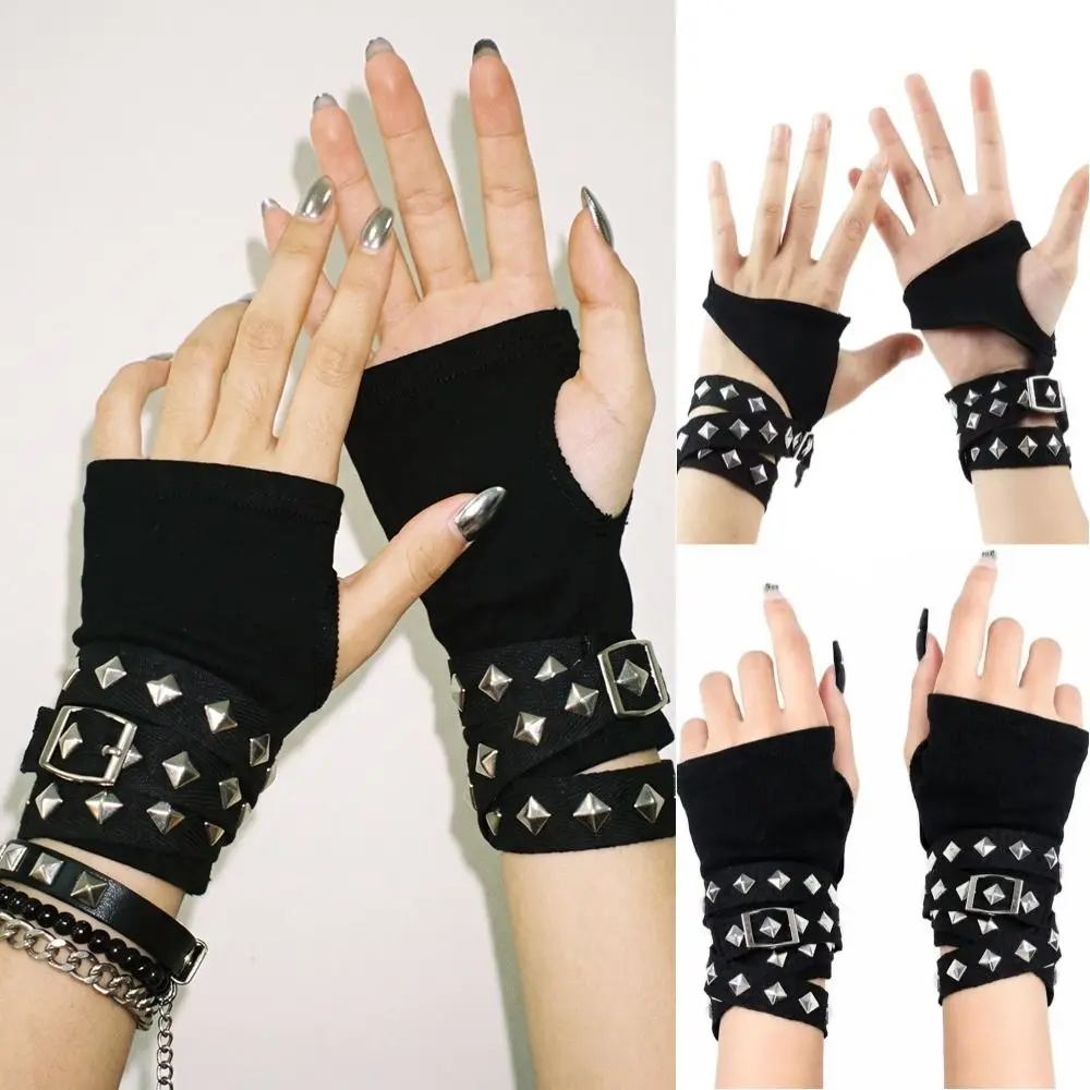 Personalized Harajuku Metal Rivet Gloves Y2K Black Punk Wristband Hip hop Hip Hop Fingerless Mittens Outdoors