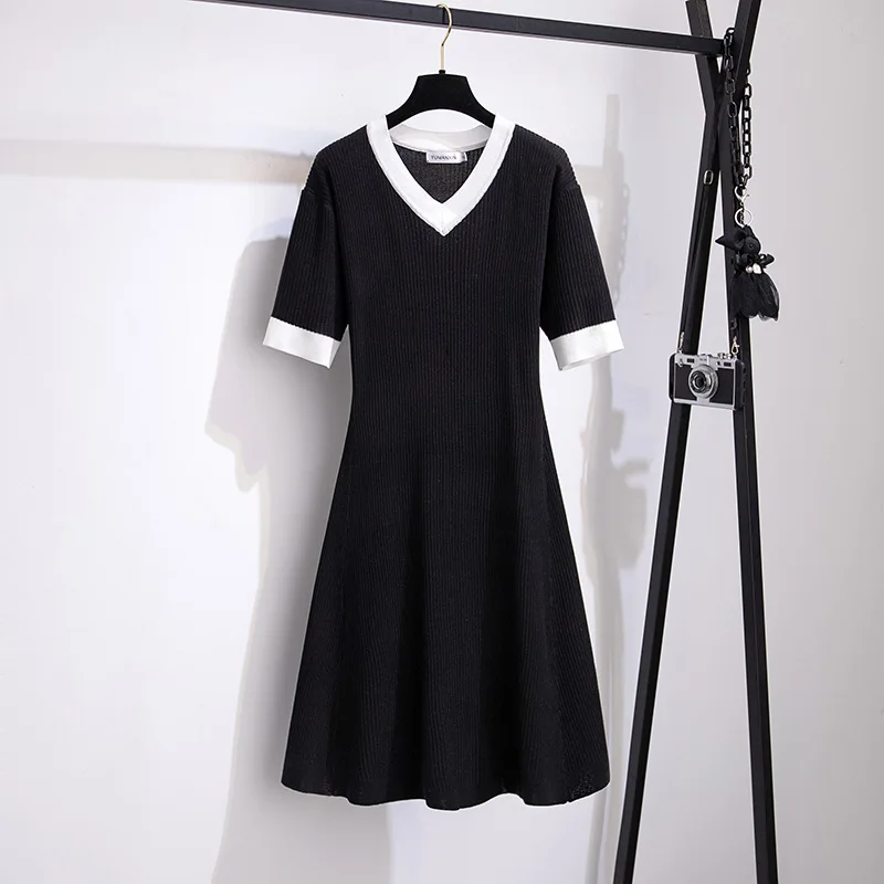 

Summer Oversized Women's Ice Silk Knitted V-neck Dress Summer Big Size Show Thin Medium Length Dress 100/150 Kg 5XL 6XL 7XL